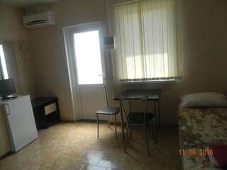 Гостиница Guest House Kovcheg Анапа Трехместный номер &quot;Комфорт&quot; с душем-58